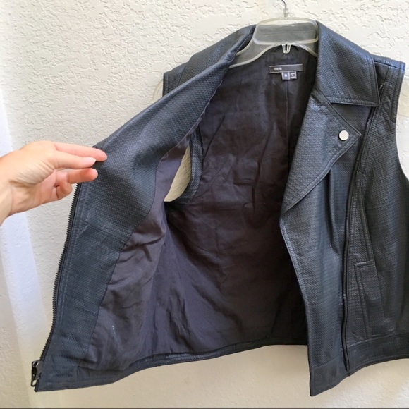 Vince Charcoal Leather Vest - Picture 4 of 8